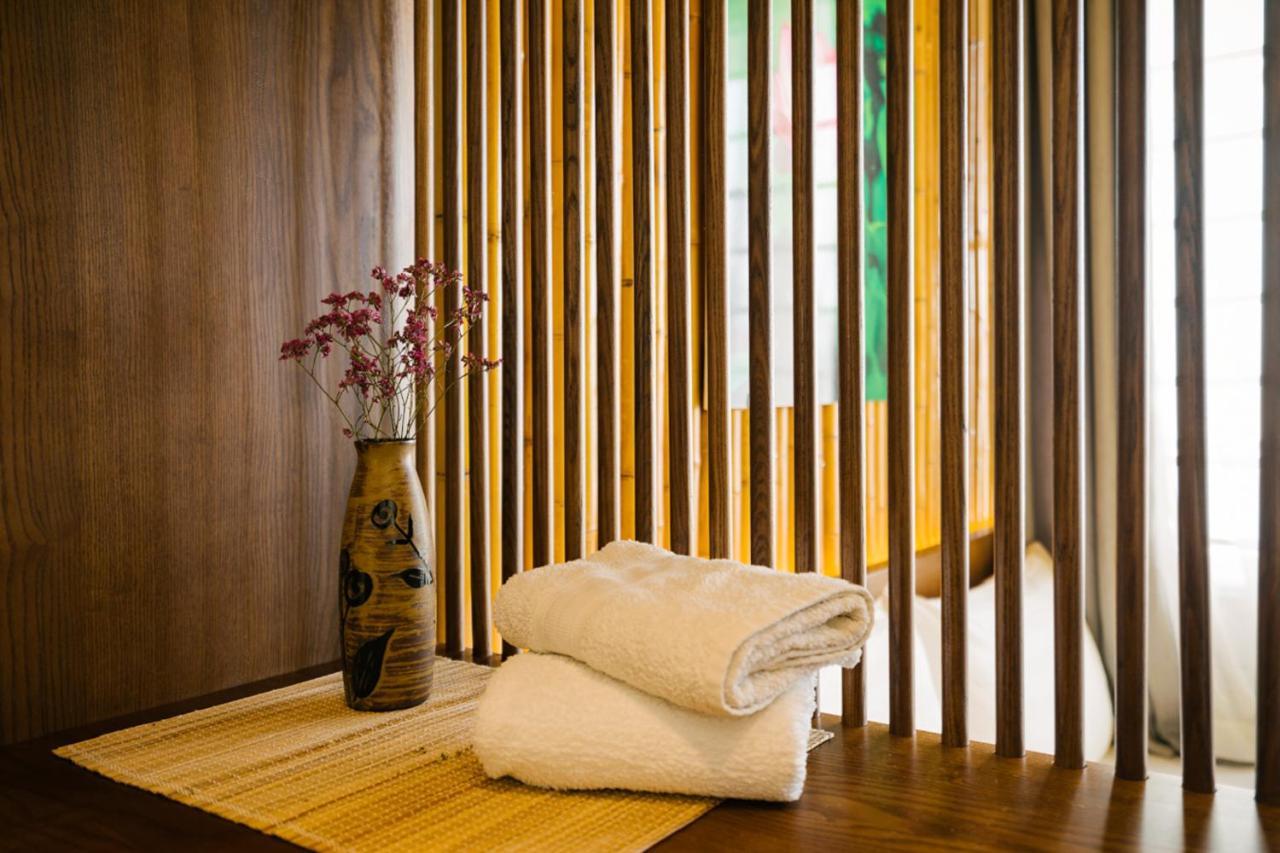 Nhà Dân The Autumn 3* Hà Nội